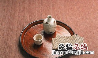红枣酒的功效与作用 拐枣泡酒的功效与作用