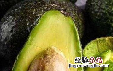 牛油果怎么吃最好吃 牛油果怎么吃最好吃法陪酸奶和其它奶行吗