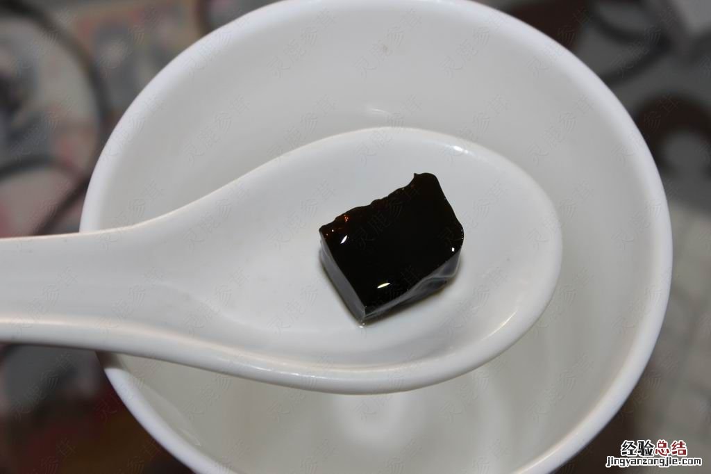 鹿角胶和阿胶的区别有什么 鹿角胶和阿胶的功效与作用