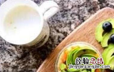 宝宝吃牛油果油的功效与作用禁忌 宝宝吃牛油果油的功效与作用