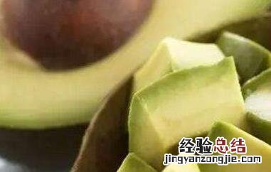 牛油果怎么吃最好吃法简单 牛油果怎么吃