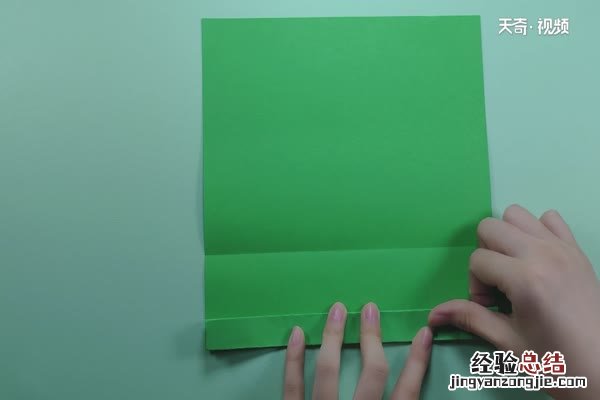 伸缩扇子的折法 扇子的折法