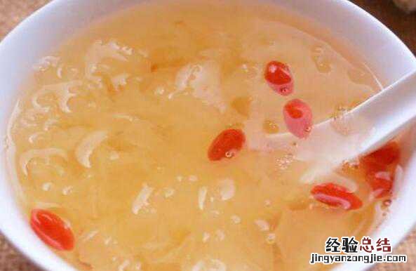 银耳为什么不能天天吃，银耳的危害 银耳为什么不能天天吃,银耳的危害有哪些