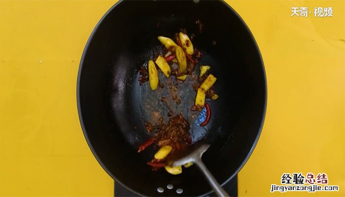 麻辣龙虾尾的做法 麻辣龙虾的做法