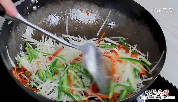 尖椒炒土豆丝的做法家常 尖椒炒土豆丝的做法