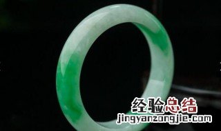 戴玉镯的好处和禁忌 女人戴玉镯的好处和禁忌