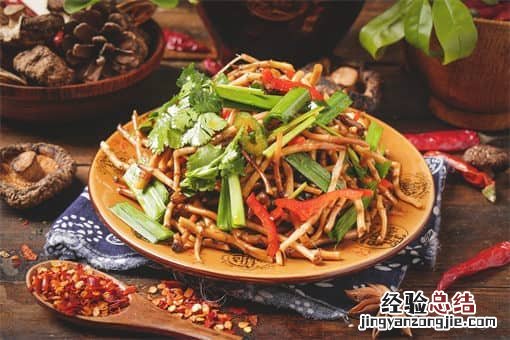 鱼腥草和折耳根的区别是什么 鱼腥草和折耳根是一样的