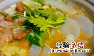 猪油渣炖白菜冻豆腐的做法 油渣豆腐白菜怎么做