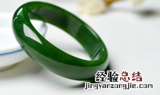 怎样识别翡翠的真假 识别翡翠的真假的方法