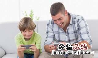 武装突袭怎么拿出地图给队员看那个键