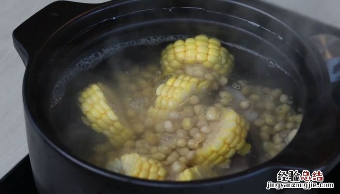 黄豆炖骨头汤的家常做法窍门 黄豆炖骨头汤的家常做法