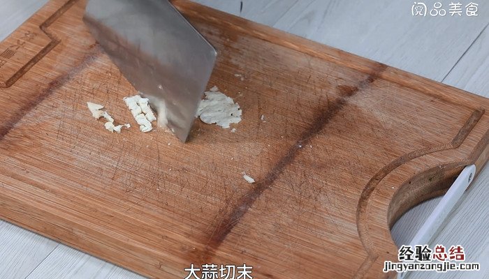 香菜炒蚕蛹怎么做 香菜炒蚕蛹怎么做好吃窍门