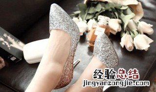 三月份穿什么鞋子合适 现在季节穿什么鞋子合适