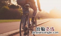 梦见自己骑自行车摔跤了什么兆头 梦见自己骑自行车