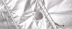 羽绒服可以直接用洗衣机洗吗 免洗羽绒服能用洗衣机洗吗