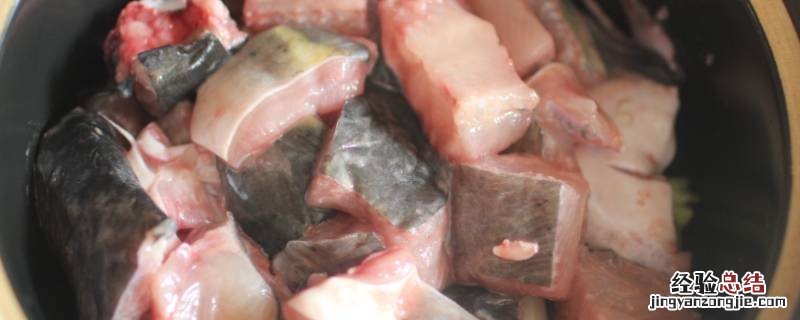 鱼下锅前怎么腌制 腌鱼腌多久可以下锅