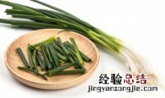 为什么吃大葱多了对眼睛有害 大葱吃多了对眼睛有害吗