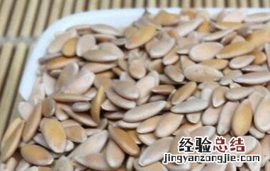 甜瓜子的神奇功效 甜瓜子的神奇功效与作用