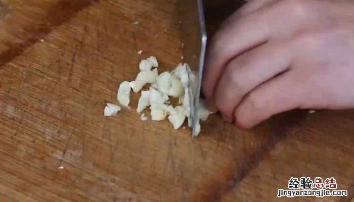 凉拌小青菜怎么做好吃 怎样凉拌小青菜