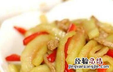如何用西瓜皮做美食 西瓜皮如何做着吃