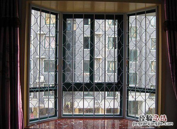新型防盗窗种类介绍和安装注意事项视频 新型防盗窗种类介绍和安装注意事项
