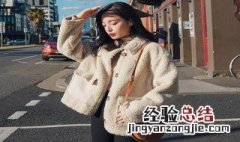 羊羔毛搭配裙子 搭配羊羔服的冬天裙子