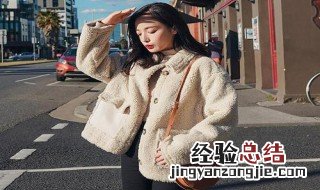 羊羔毛搭配裙子 搭配羊羔服的冬天裙子