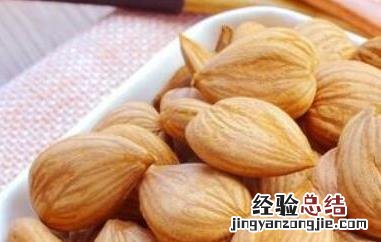熟杏仁的功效与作用 熟杏仁的功效与作用吃法