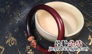 女生带鸡血藤还是带金刚藤好 鸡血藤和金刚藤哪个好