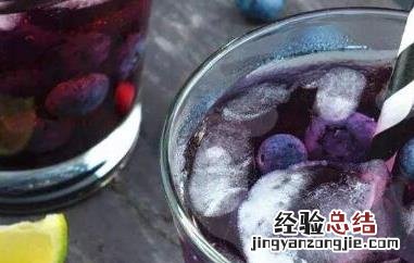 蓝莓饮的功效与作用 蓝莓植物饮品有什么作用
