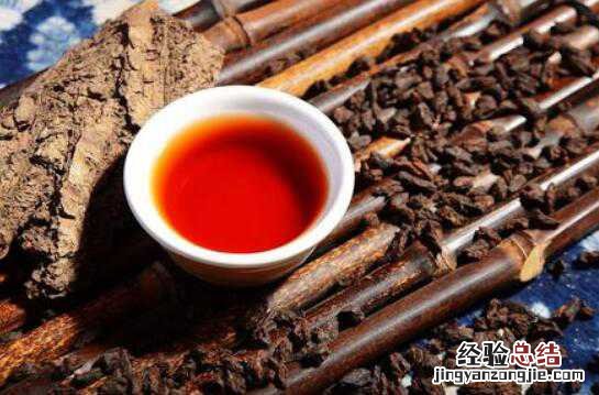 喝普洱茶对人体有何好处和坏处 喝普洱茶有什么好处及坏处