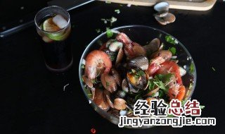 吃海鲜时不宜饮用哪种酒 吃海鲜时不宜饮用哪种酒红酒啤酒白酒