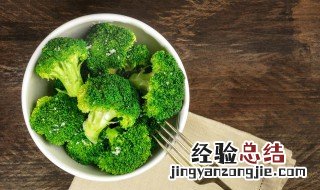 西兰花炒鸡肉的做法 西兰花炒鸡肉的做法大全家常窍门