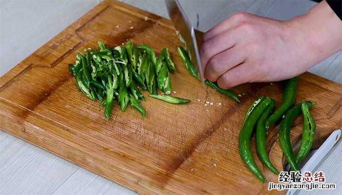 尖椒肉丝怎么做好吃又简单 尖椒肉丝怎么做