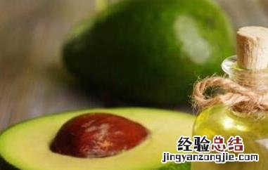 鳄梨油的护肤功效与作用 鳄梨油对皮肤的功效与作用