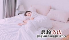 梦见掉了好多牙齿吐出一把但没出血 梦见掉了好多牙齿吐出一把