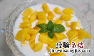 黄桃和酸奶能一起吃吗 黄桃和酸奶能一起吃吗