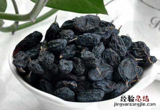 黑加仑的功效与作用及禁忌的功效与作用 黑加仑干的功效与作用及禁忌有哪些