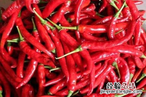 小米辣和朝天椒有啥区别 朝天椒和小米辣的区别