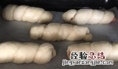 如何做香肠包 火腿肠香肠包怎么做