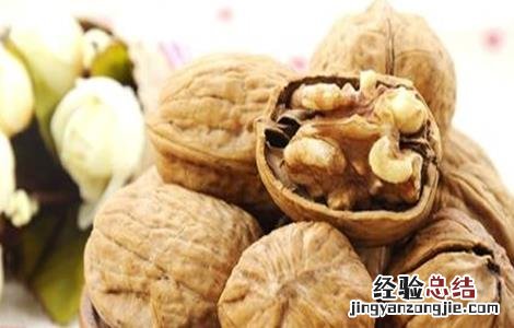 核桃果仁不饱满和落果的解决措施 核桃落果原因及处理法