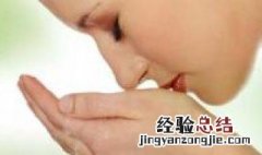 不化妆要卸妆吗 不化妆要卸妆吗痘痘肌