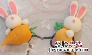 小兔子奶油蛋糕卷的做法 小兔子奶油蛋糕卷的做法视频
