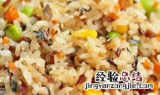 川味腊肠蛋炒饭步骤 鸡蛋腊肠炒饭