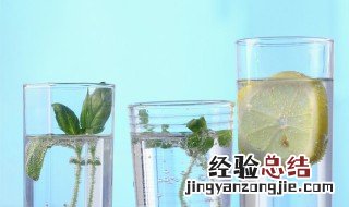 打开的矿泉水放多久不能喝 打开的矿泉水放多久不能喝了