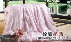 被子晒多久合适 棉花被子晒多久合适
