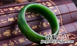 如何看翡翠是不是天然的 在家如何鉴别真正的翡翠