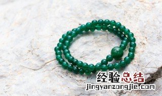 翡翠灯光下的鉴别方法 翡翠怎么灯光鉴别