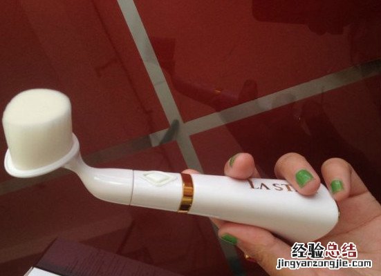 洗脸仪:还你一个水润肌肤