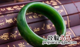 怎么用灯光鉴别翡翠手镯 灯光下怎么鉴别玉手镯